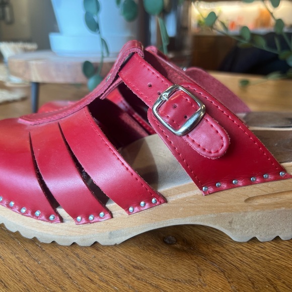 Troentorps red Mary Jane clog size 37 - Picture 6 of 7